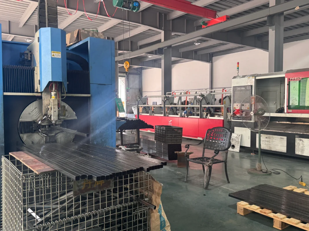 laser cutting tube