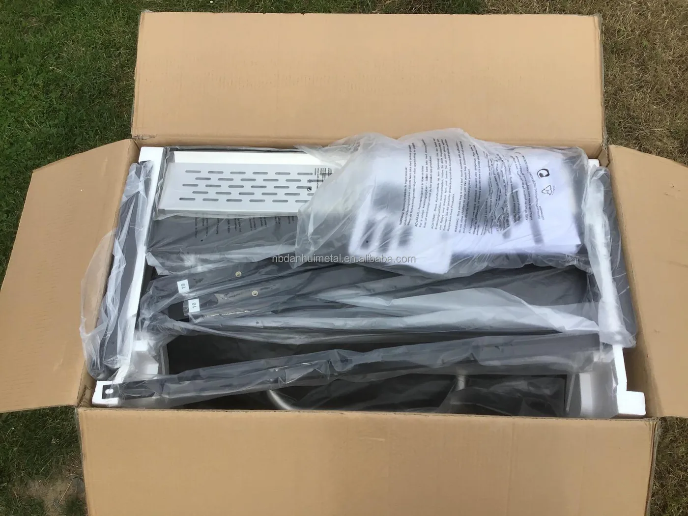 Outdoor Charcoal BBQ Grill AY-TL022 detail view 7